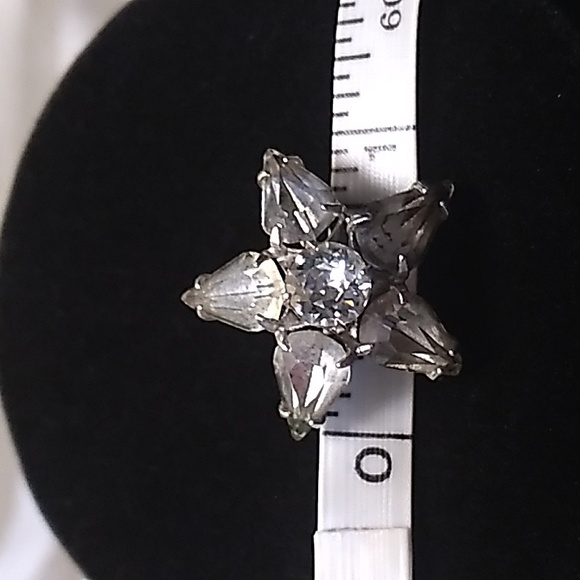 Beautiful Vintage Crystal Glass Star Brooch - Picture 5 of 6